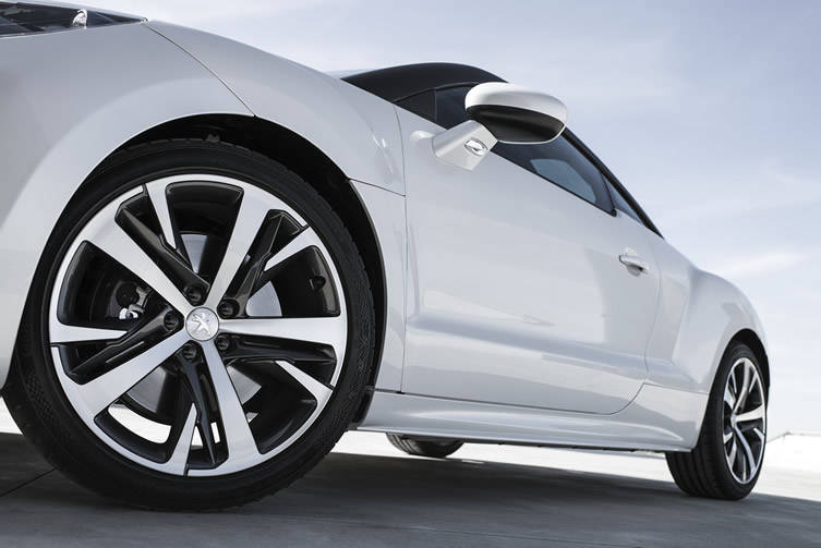 4x RUEDAS 18 Invierno PEUGEOT 308 III P5 Hankook 215/45 R18
