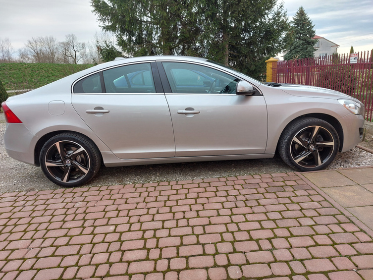 4x ROUES 17 Hiver VOLVO C30 S40 II V40 II V50 Pirelli 205/50 R17